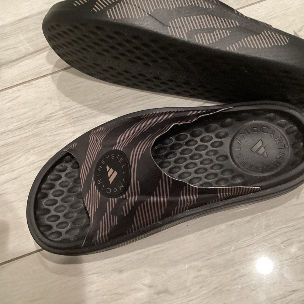 Adidas by Stella McCartney Men's Black Striped Slide Sandals